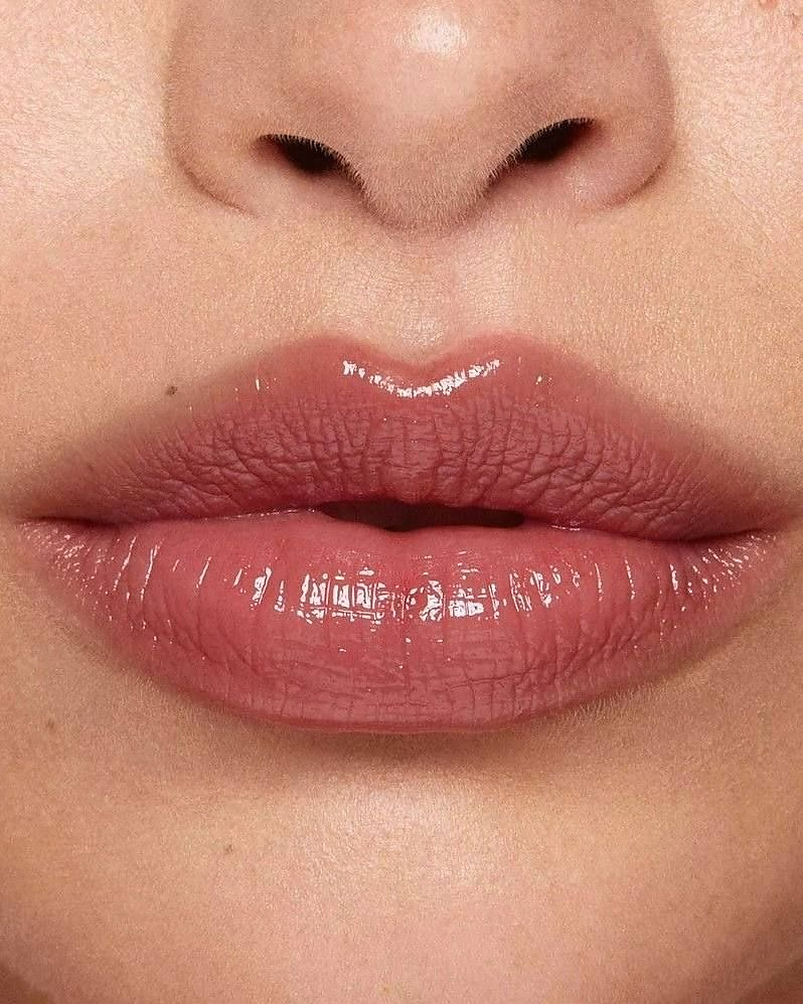 The Lip Experience — detalle editorial